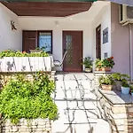 Apartments Karlo 604