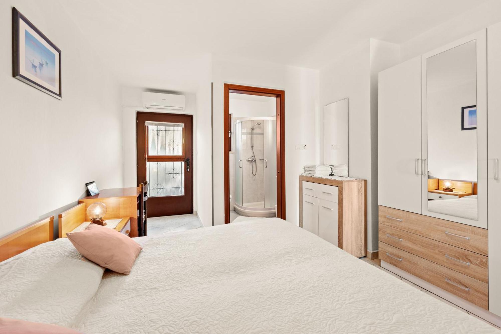Apartment Karlo 604 *