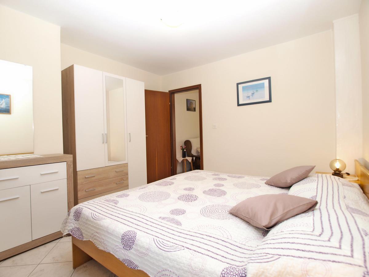 Apartment Karlo 604 *